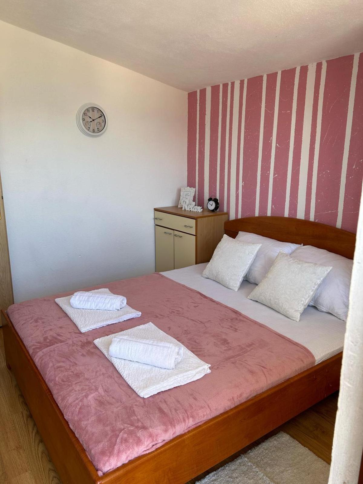 Apartment Aralo - Veraja Drače Eksteriør bilde